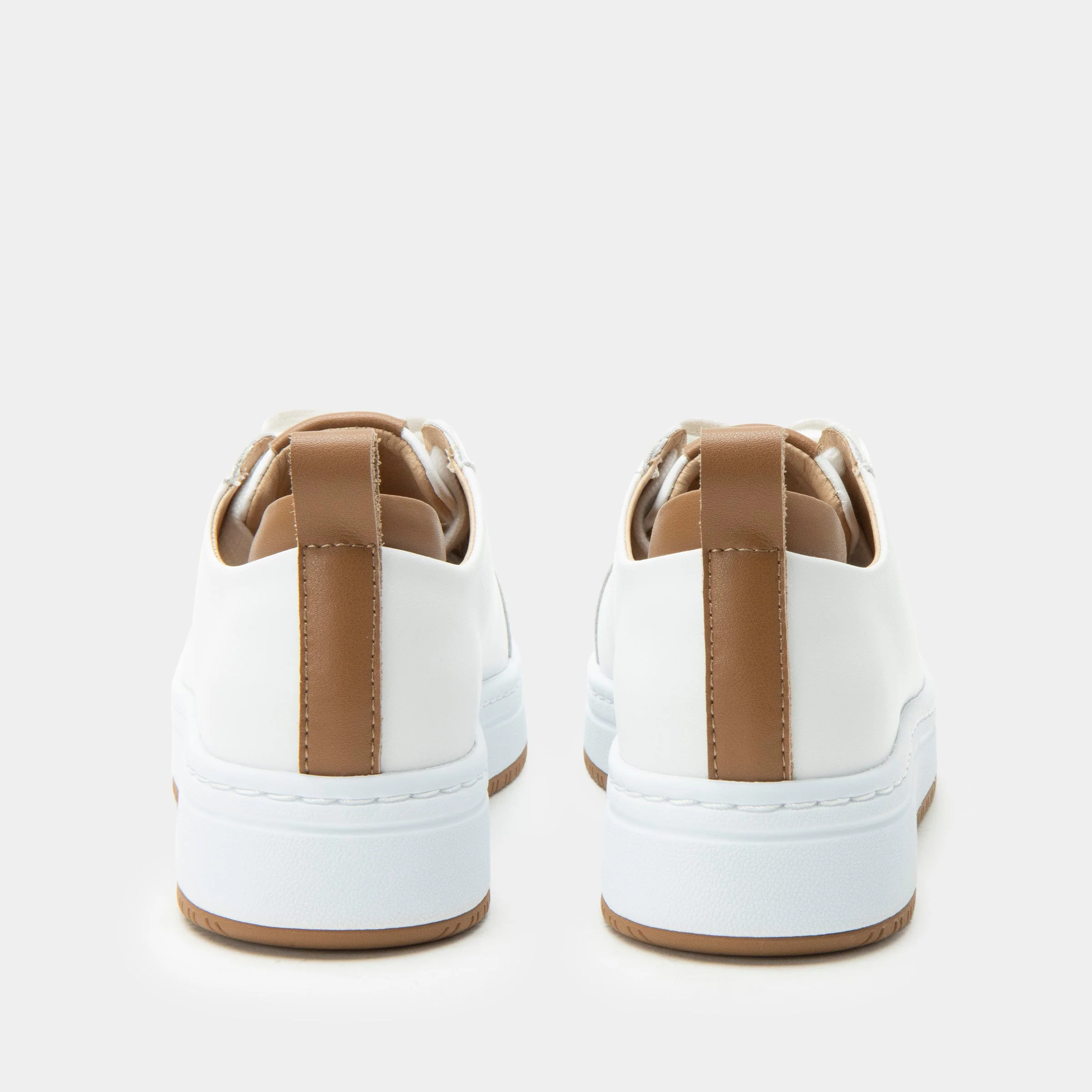 Adysen White Shoe - Image 4
