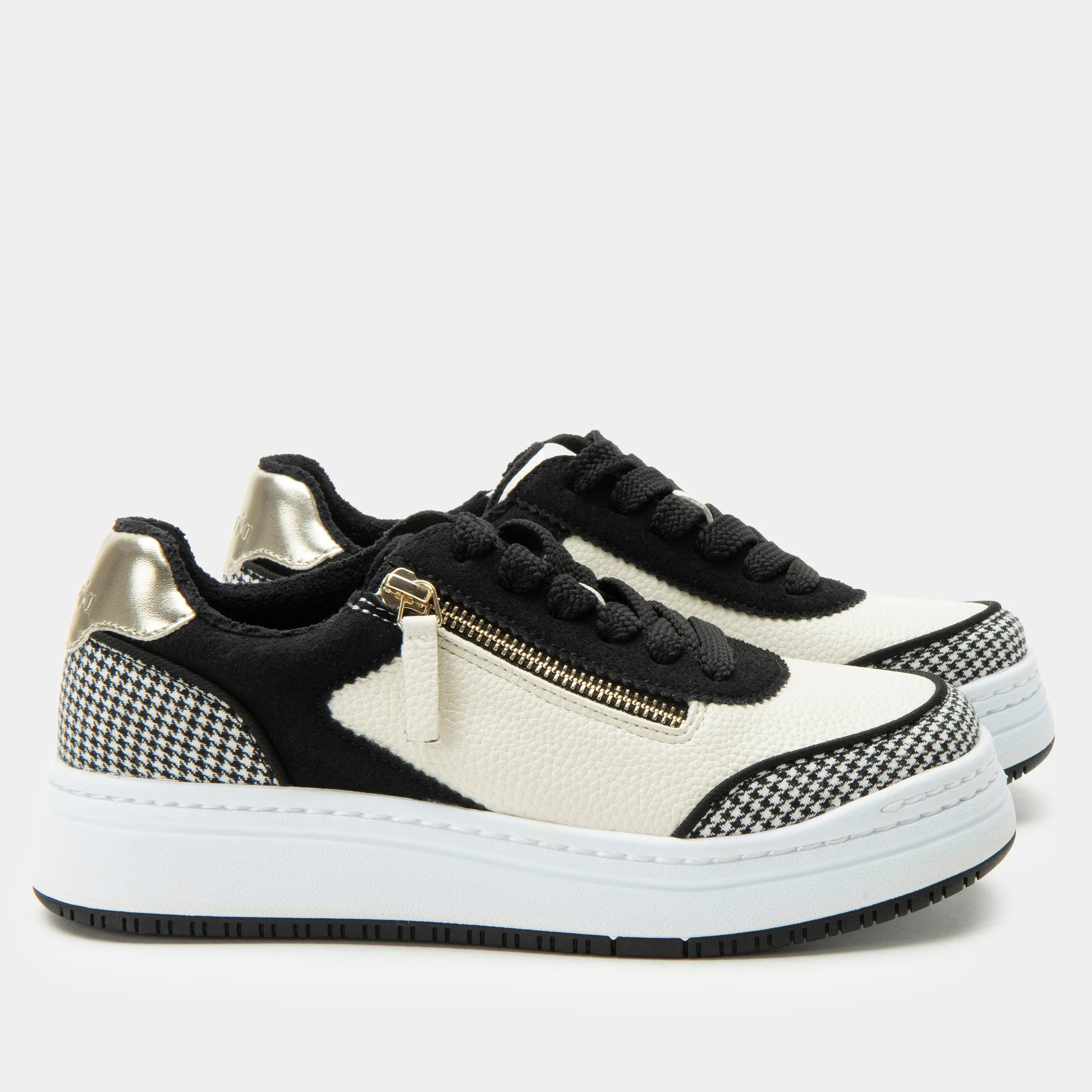 Averie Houndstooth Black Shoe - Image 3