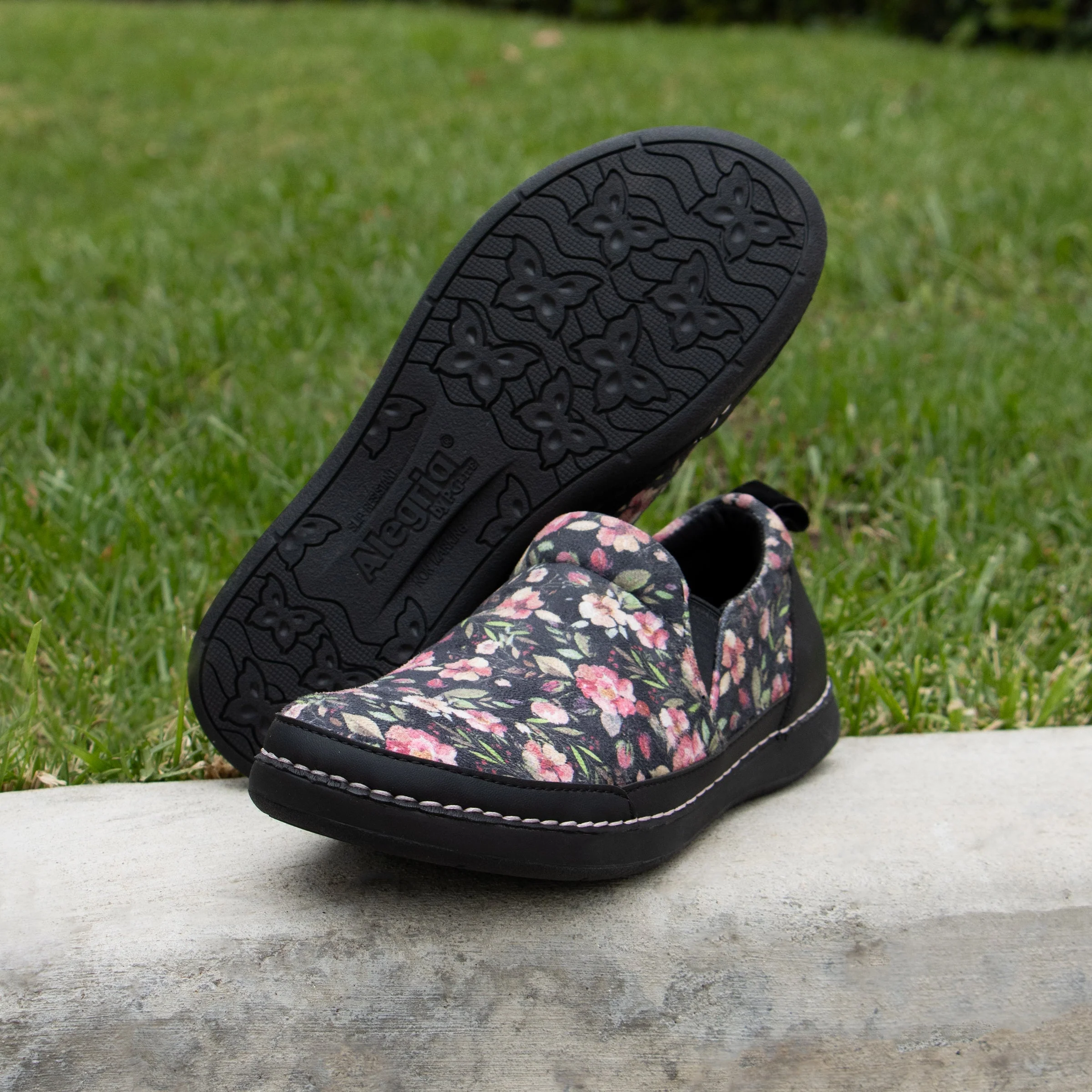 Axis Delightful Shoe - Image 2