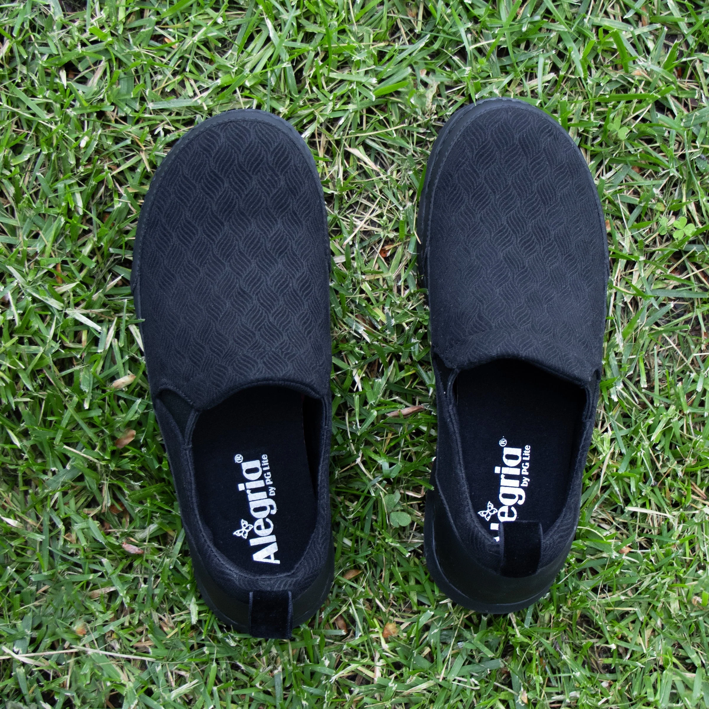 Axis Twister Black Shoe - Image 2