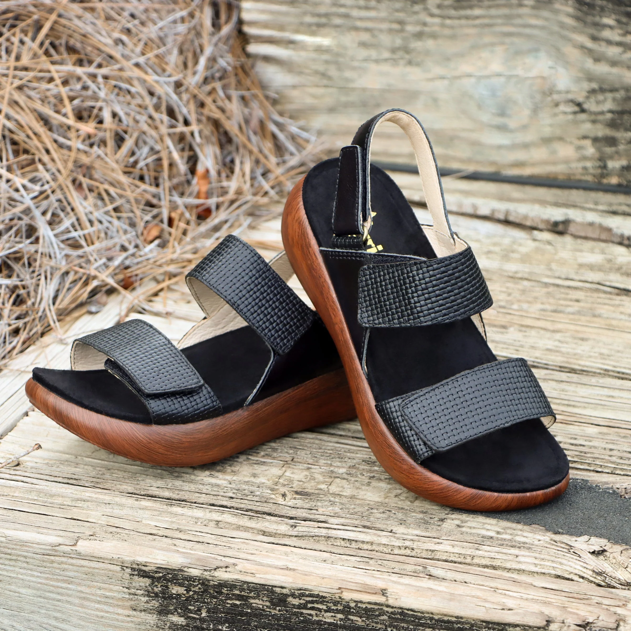 Bailee Woven Noir Sandal - Image 2