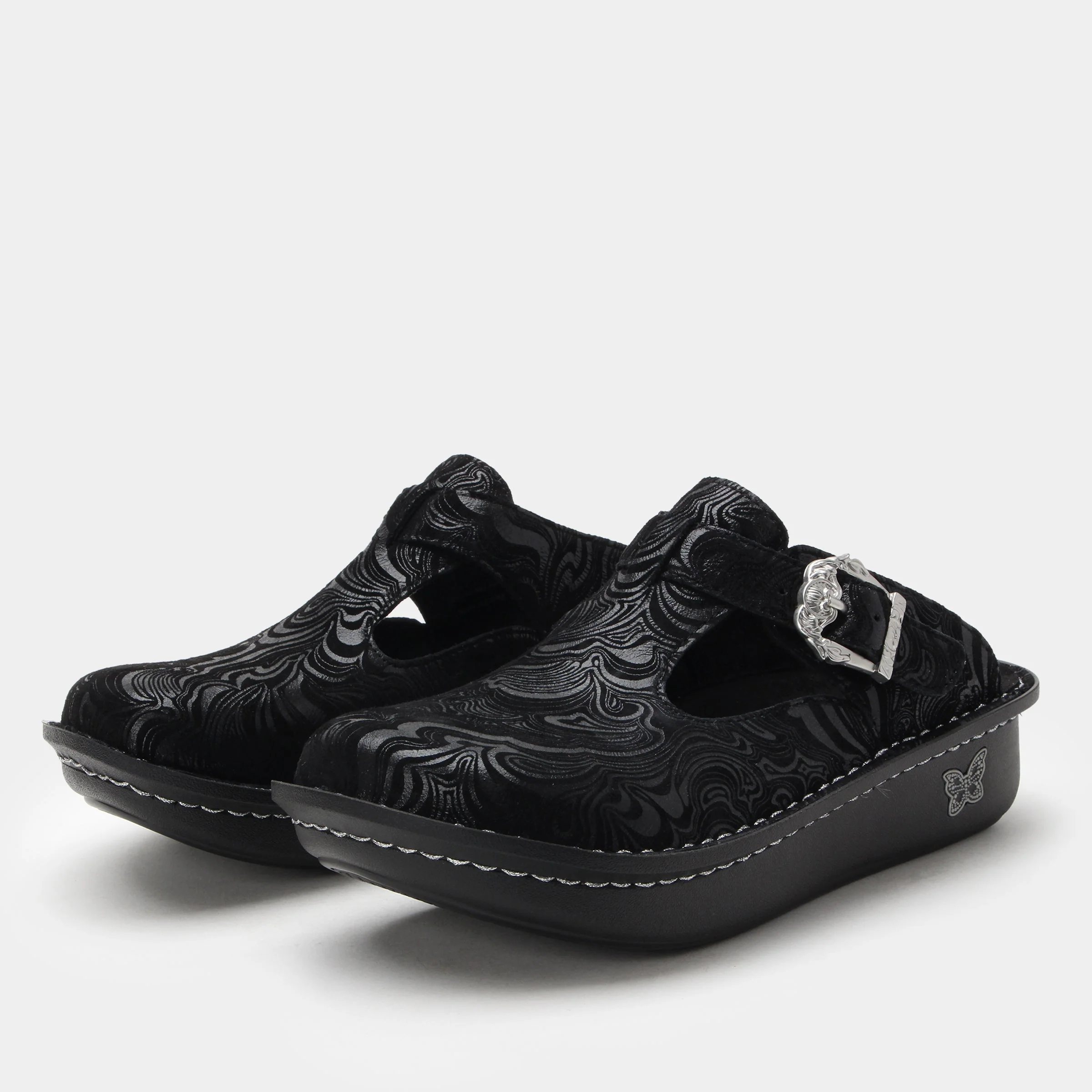 Classic Swirling Black Shoe