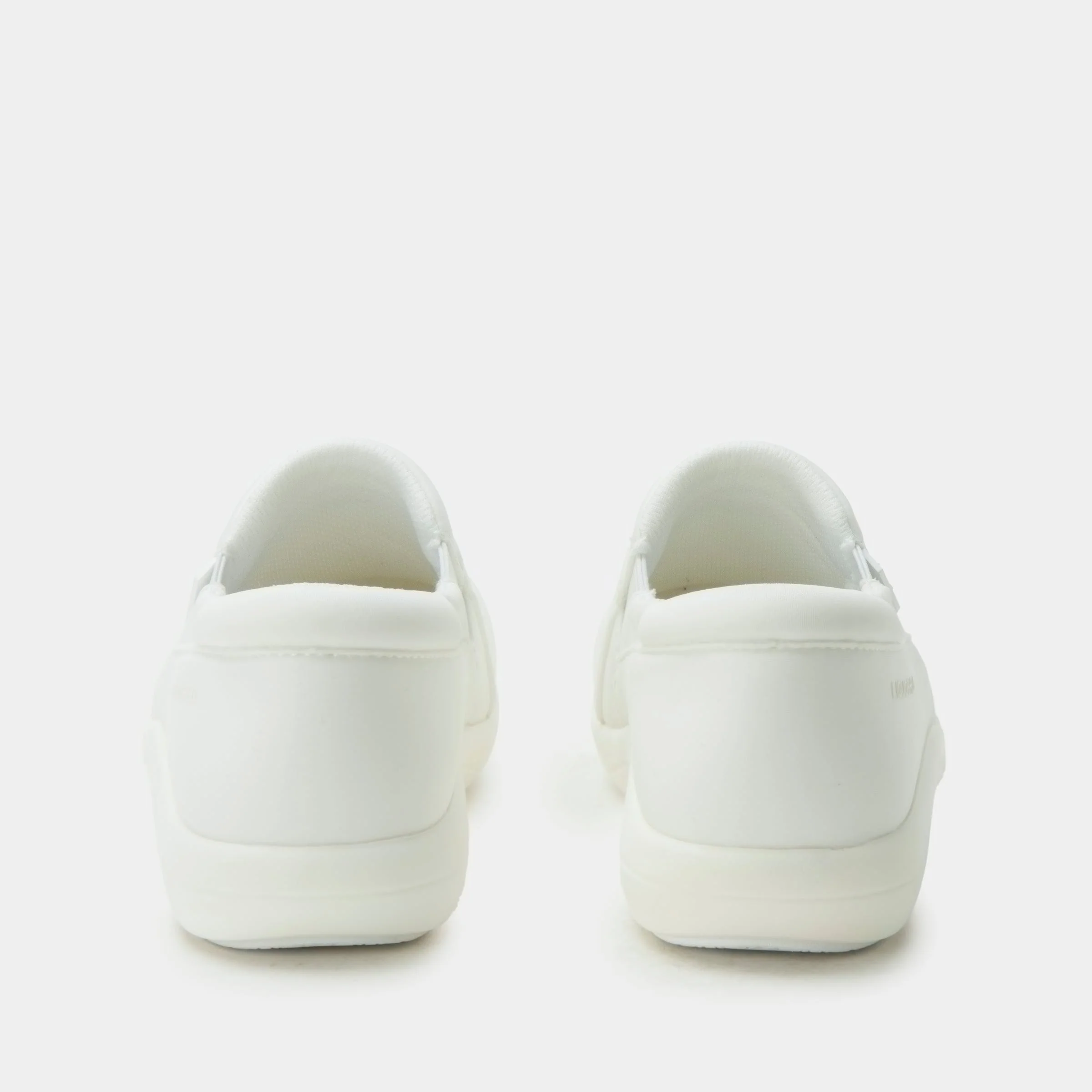 Duette Liquid White Shoe - Image 4
