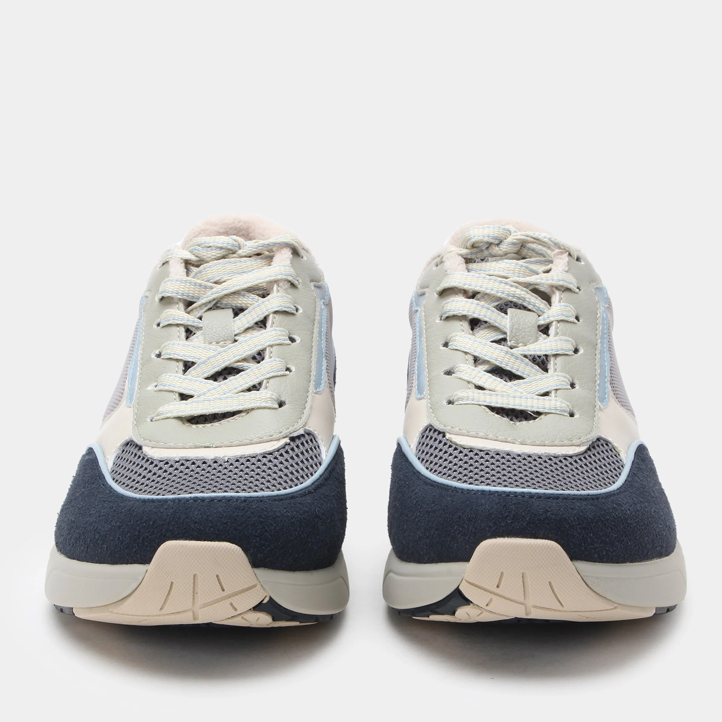 Embyr Retro Blue Shoe - Image 4