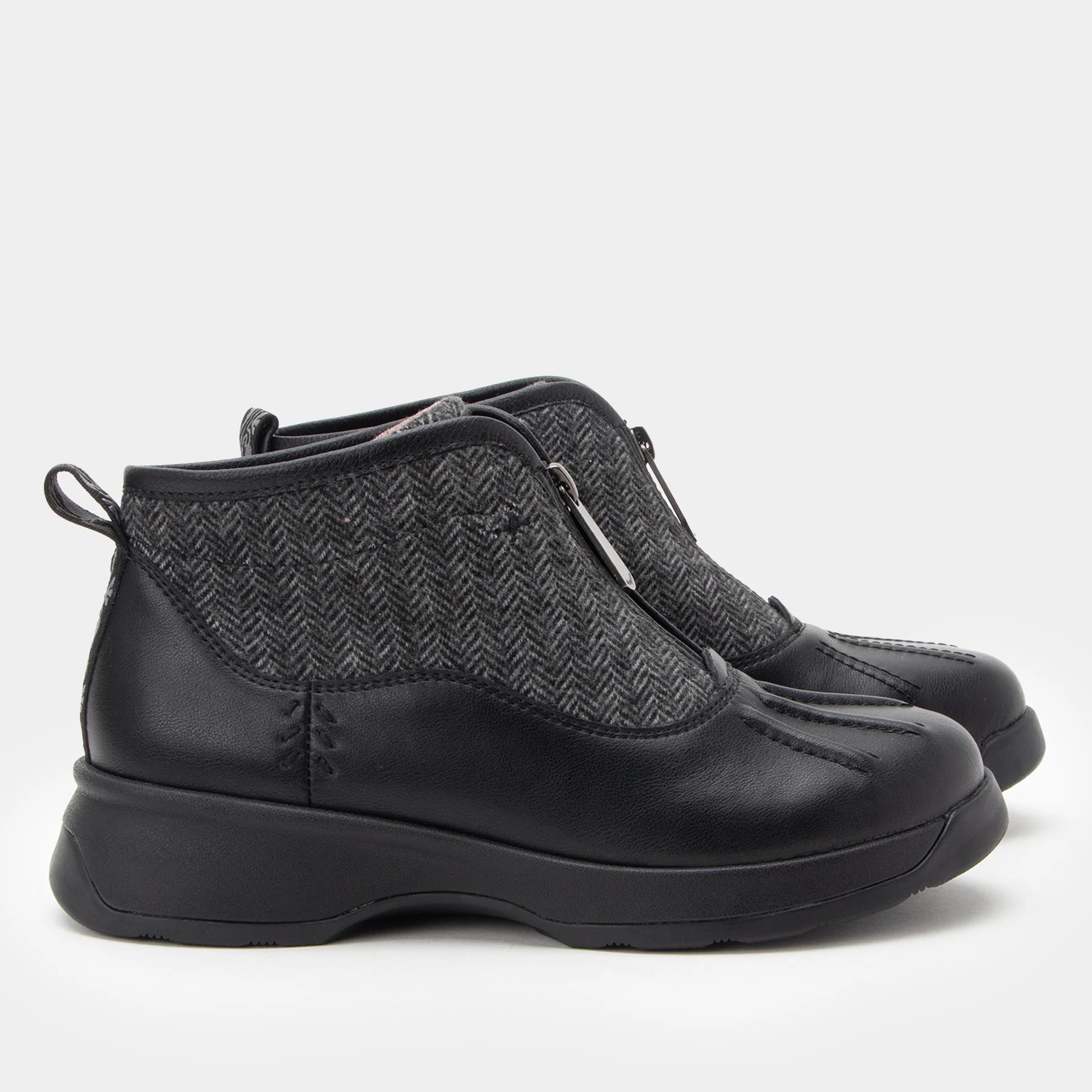 Junypur Black Boot - Image 3