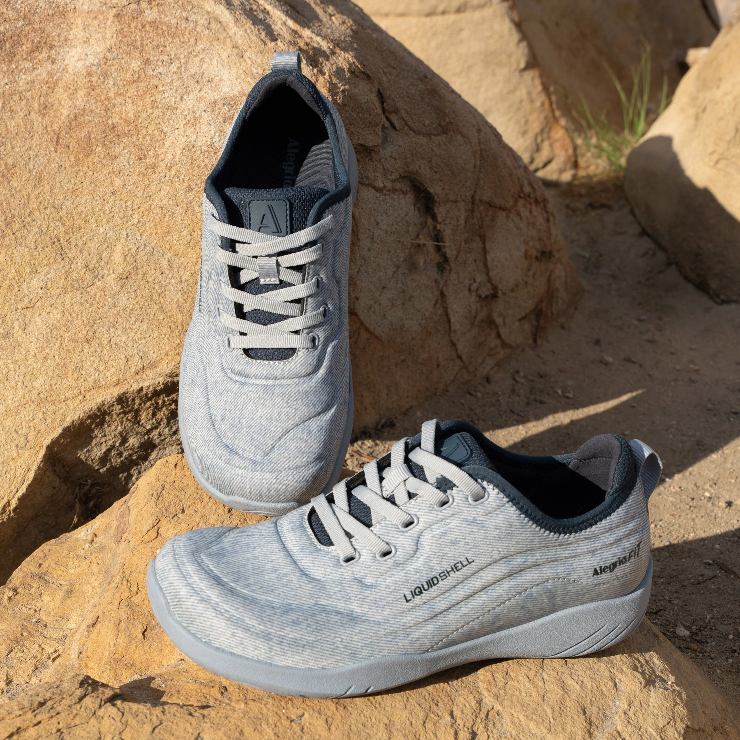 Liber8 Denim Blue Shoe - Image 2