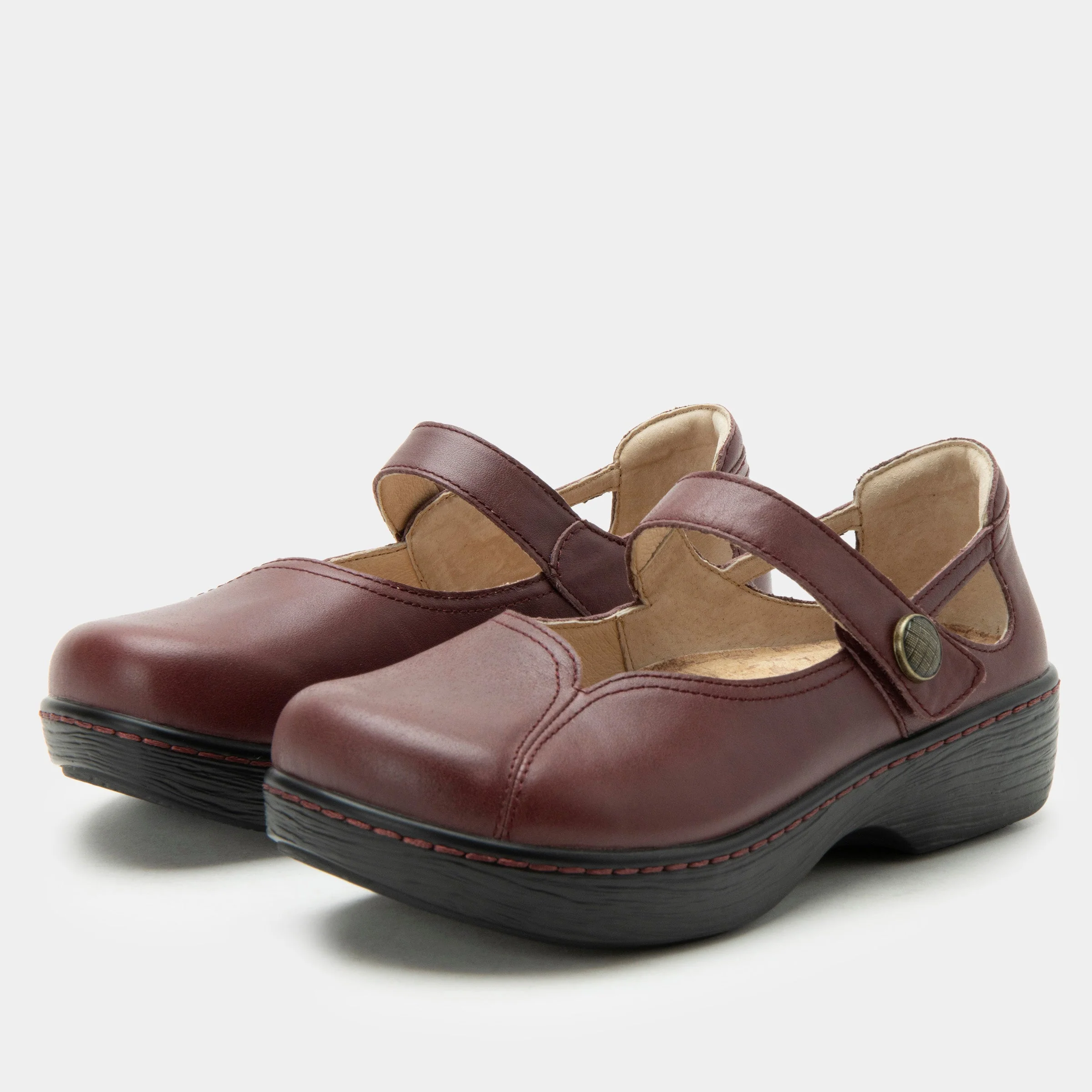 Onika Redwood Shoe