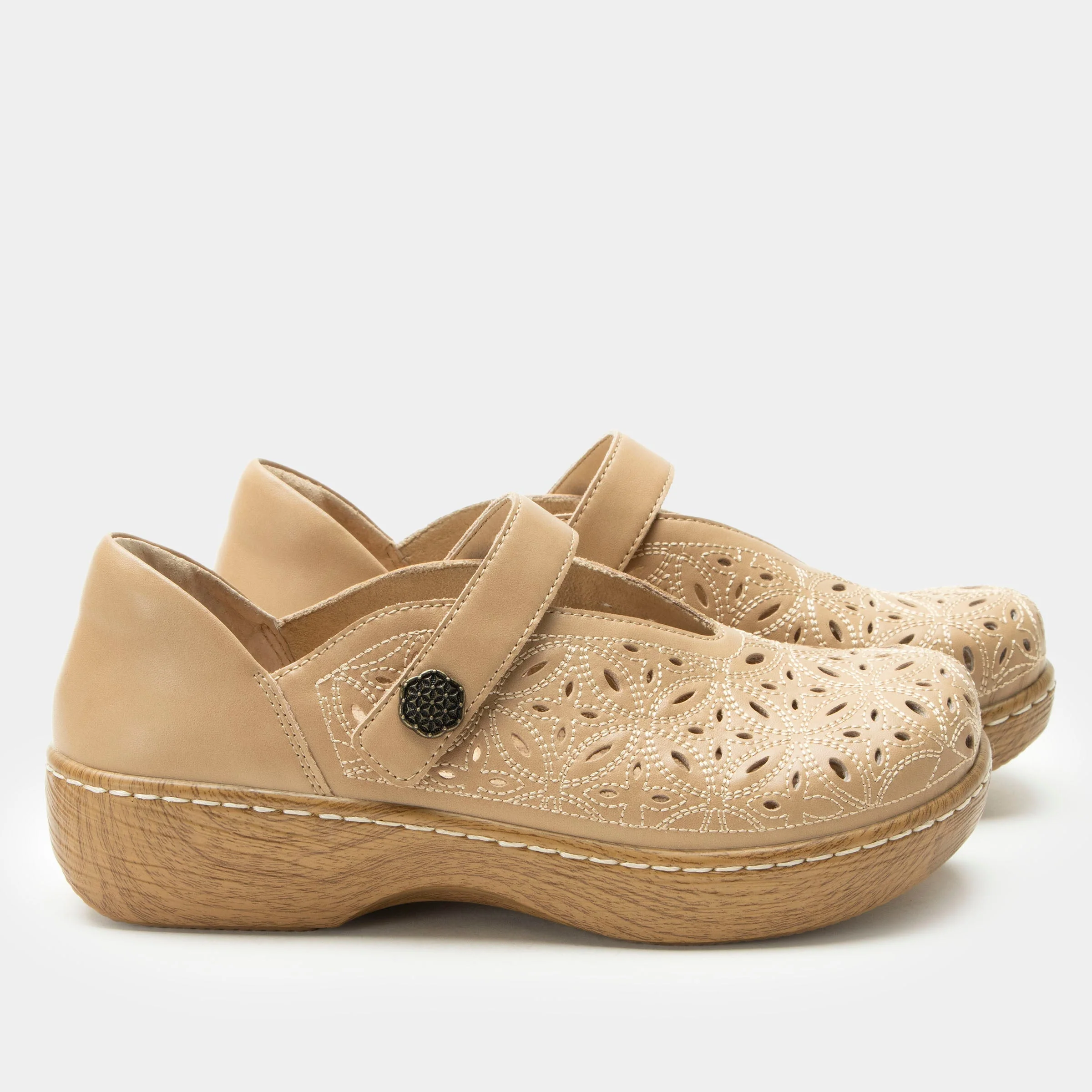 Opheliah Latte Breeze Shoe - Image 3