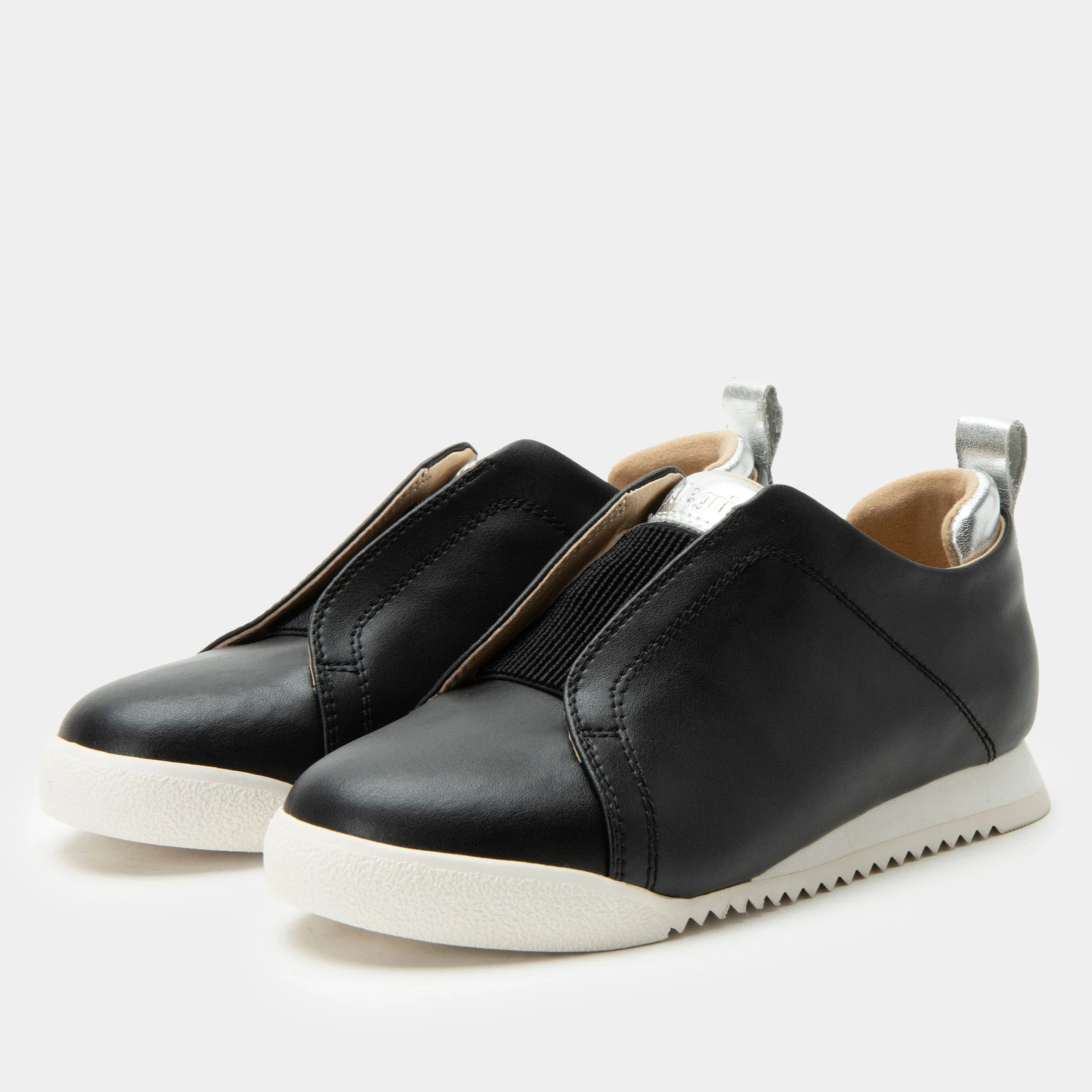 Reah Black Shoe