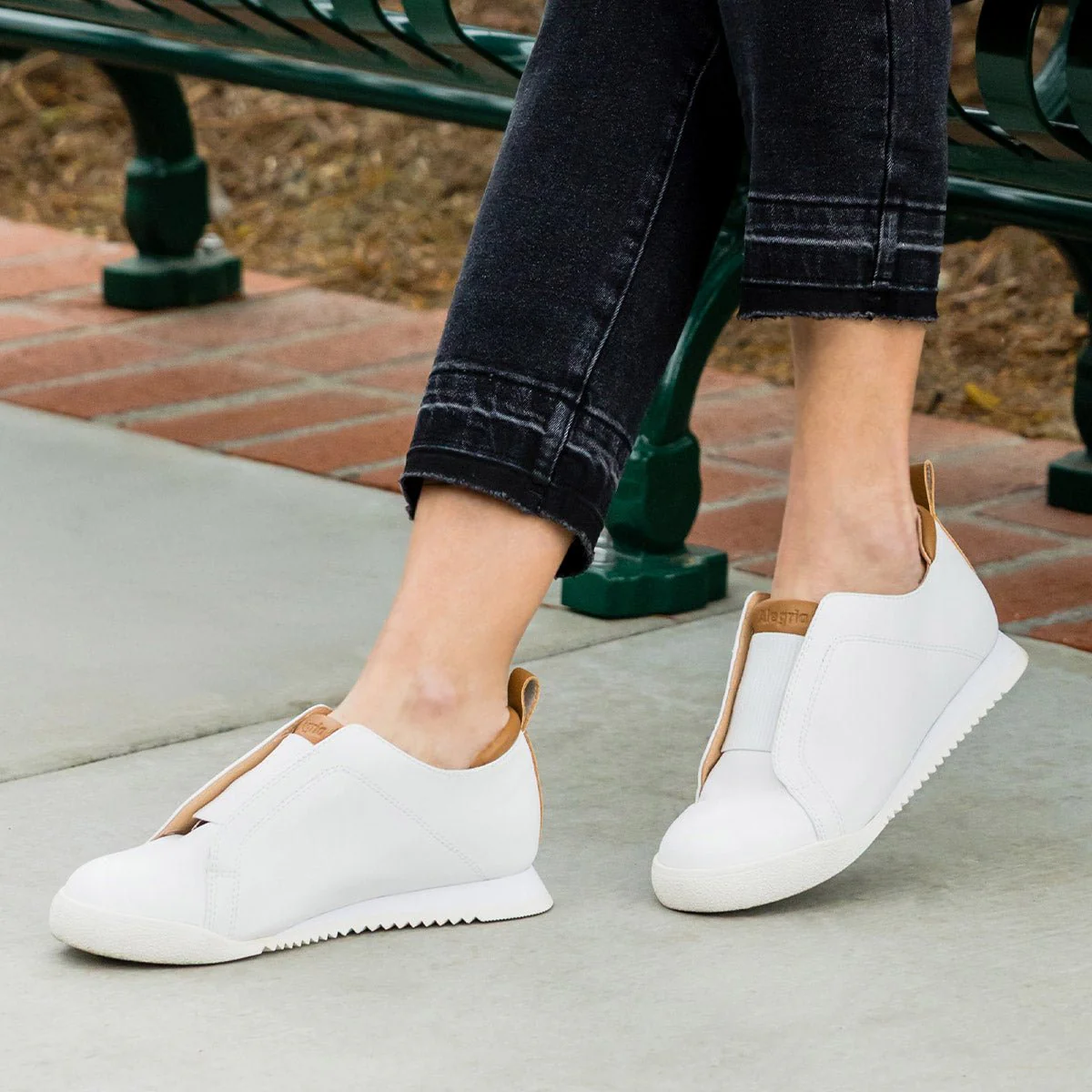 Reah White Shoe - Image 2